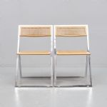 582456 Folding chairs
